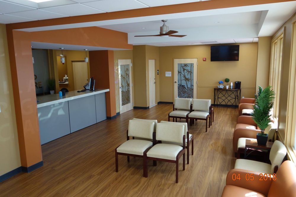 Pearl Kai Urgent Care Waiting Room Yelp