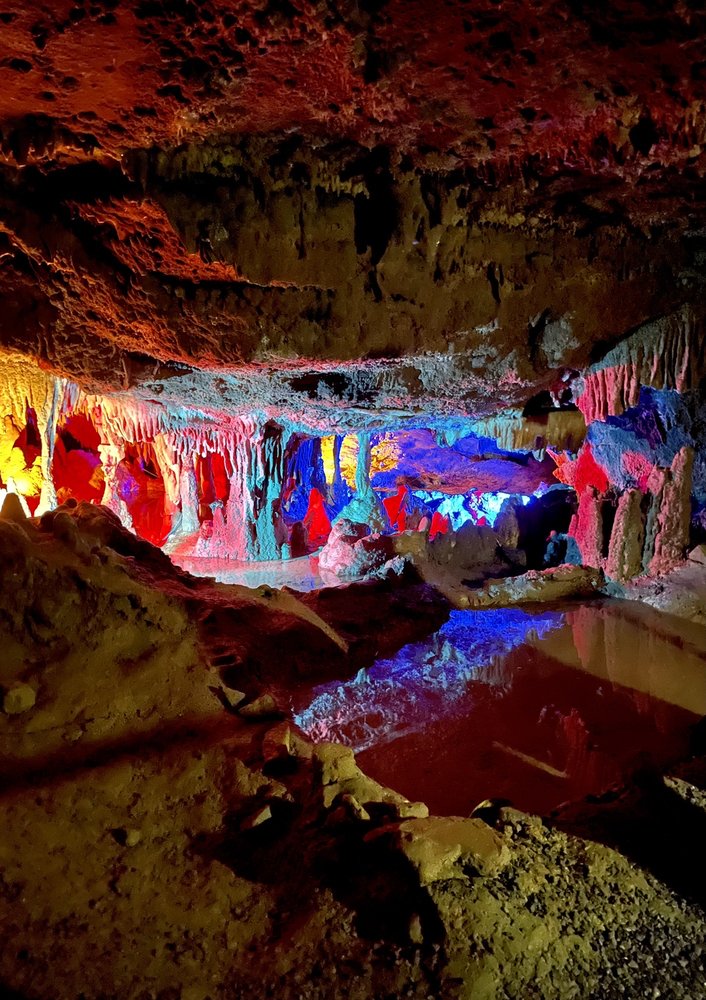 Grand Caverns