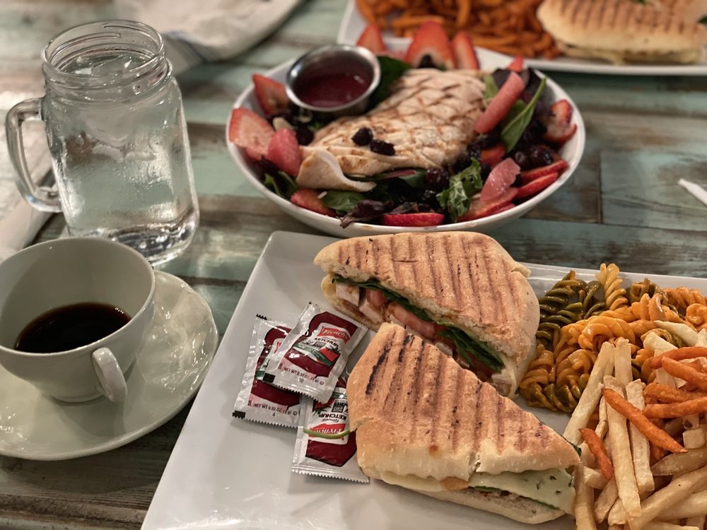 Birdie Bistro
