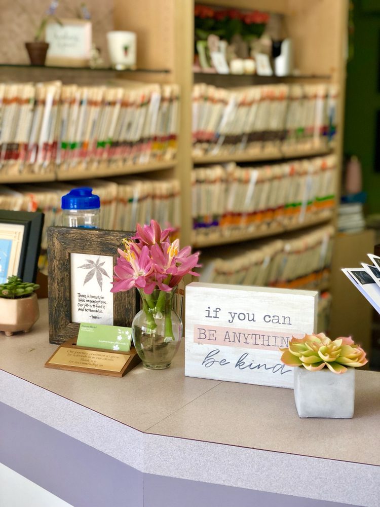 image of business Avenue Dental