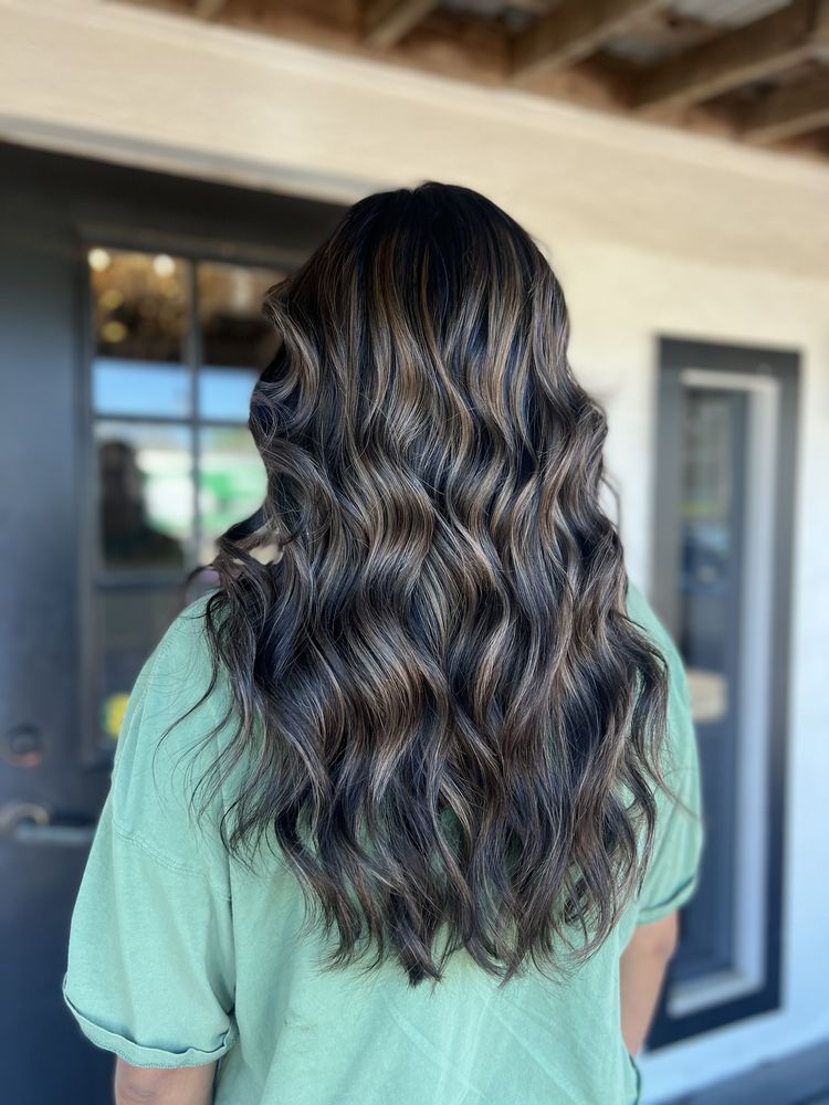 The Hair Jeanie - Waco Hairstylist