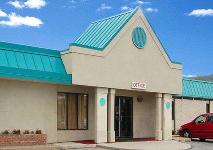 Econo Lodge Altoona I-99