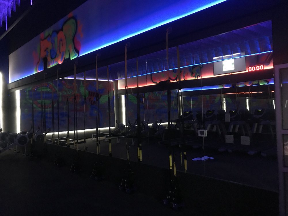 Genesis Health Clubs Ward Parkway 13 Photos & 20 Reviews Gyms