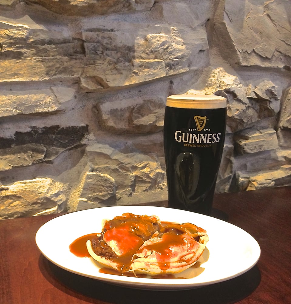 Fiona's Irish Pub