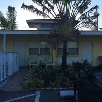 Sun Life Beach Hotel Hotels 1225 S Mccall Rd Englewood Fl Photo Of Sun Life Beach Hotel Englewood Fl United States Our Room