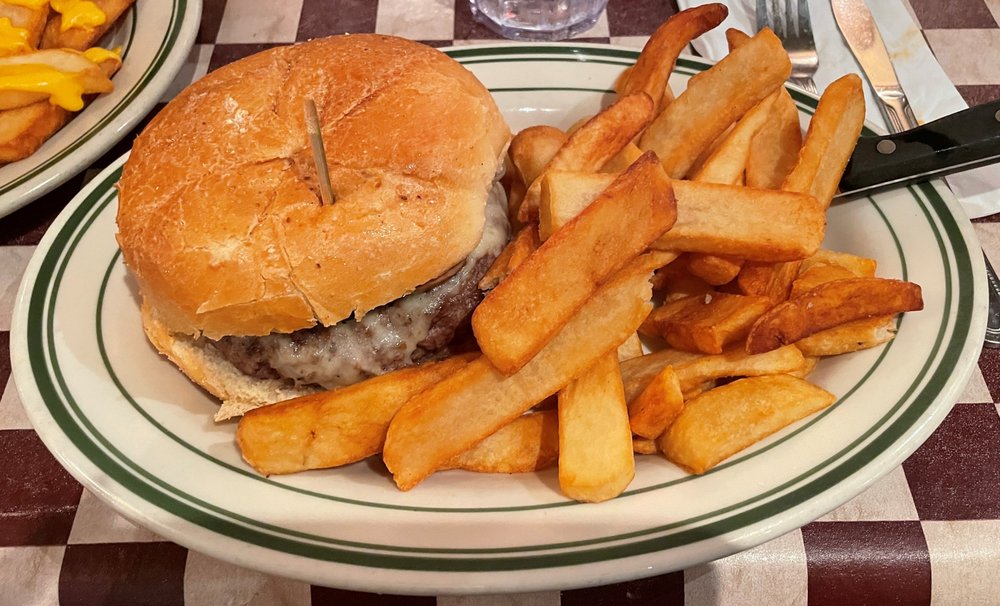 Rossi's Bar & Grill