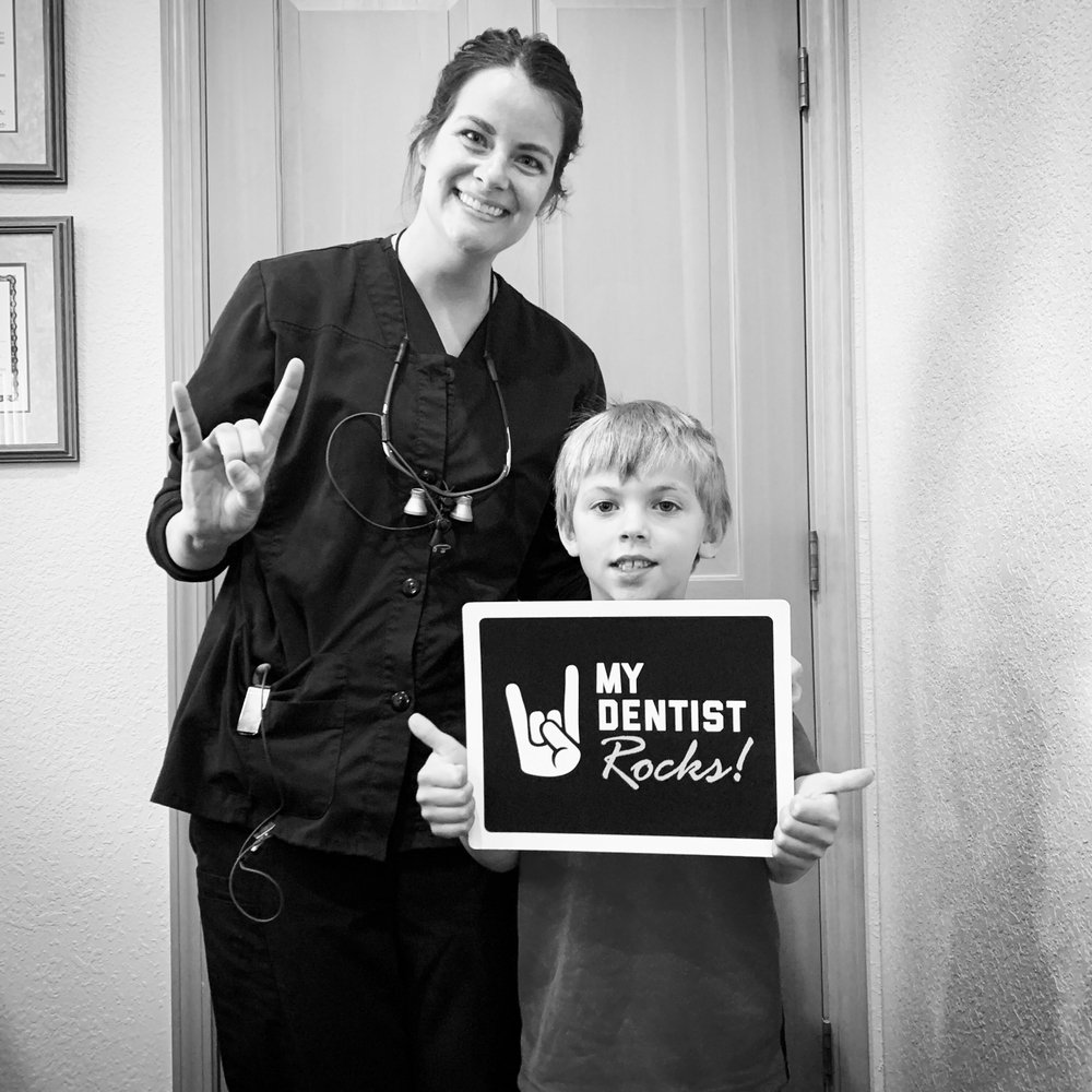 image of business Dental Distinctions