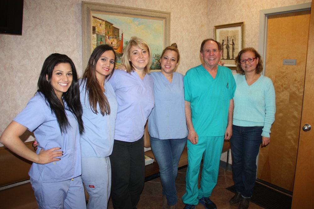 image of business Harvey L Griesner, DDS