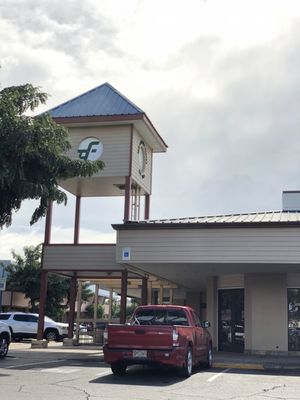 The Coffee Bean & Tea Leaf