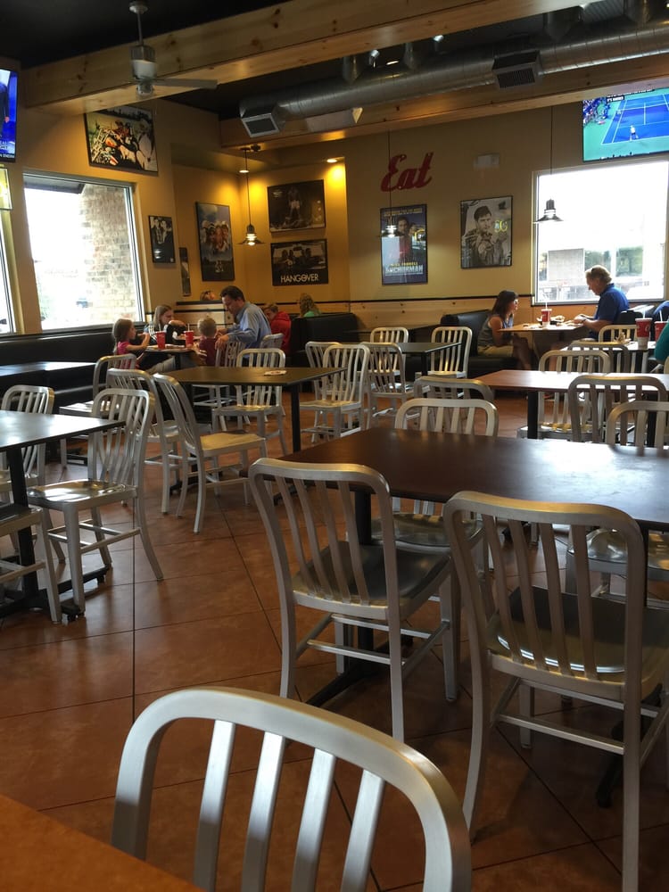 Raising Cane’s Chicken Fingers Fast Food 2030 Harrdosburg Rd