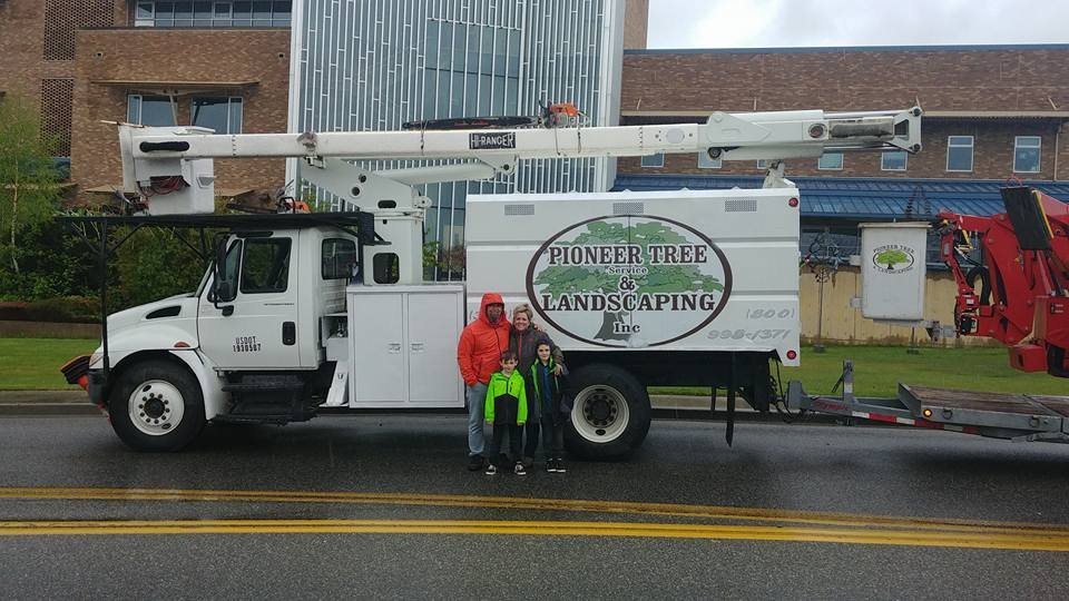 Pioneer Tree Service & Landscaping