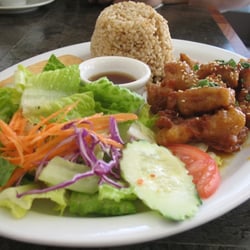 Tantawan Vegan Restaurant Closed 21 Reviews Thai 1311 Photo Of Tantawan Vegan Restaurant Los Angeles Ca United States Orange En