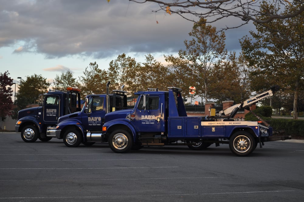 Dad's Towing Service