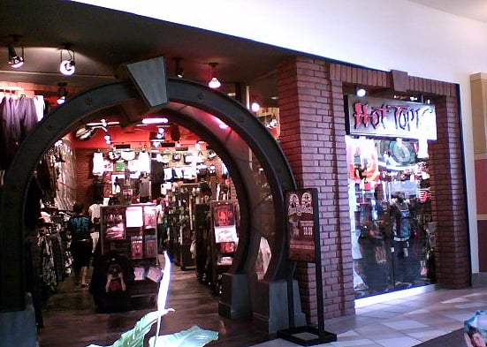Hot Topic Store - Redding Ca