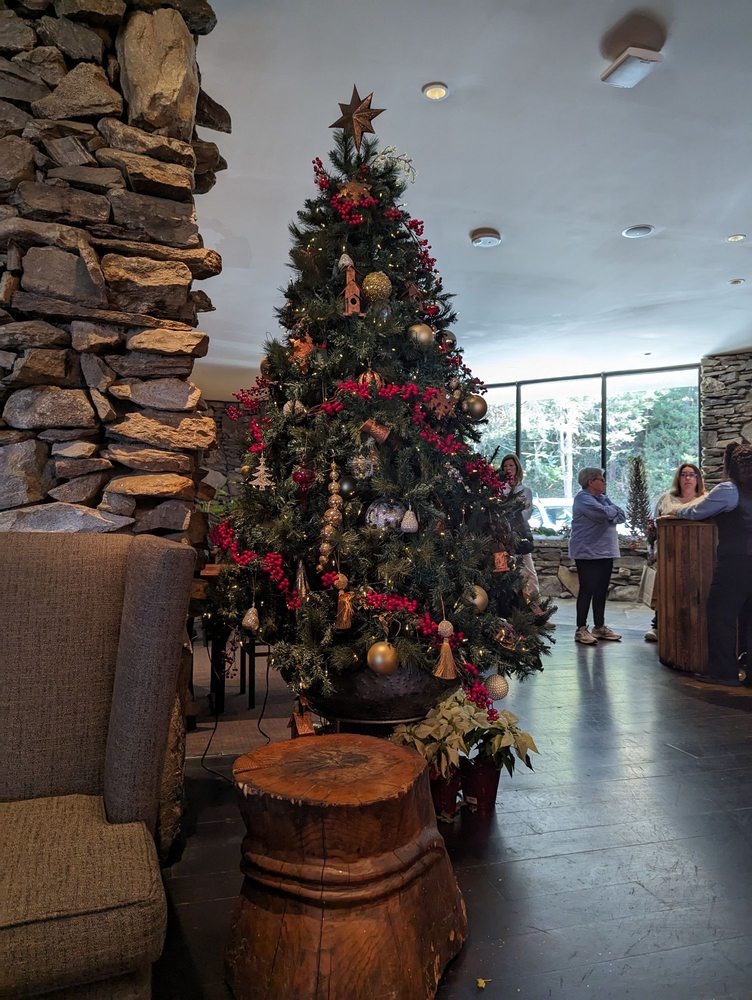 Edison, Craft Ales + Kitchen