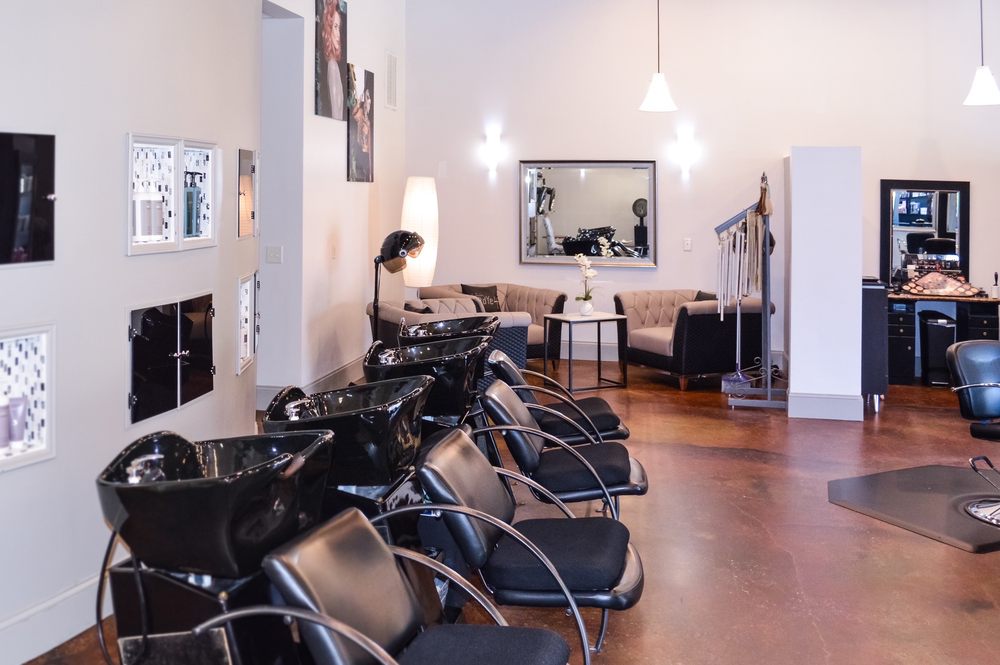 A Salon 2dYe4