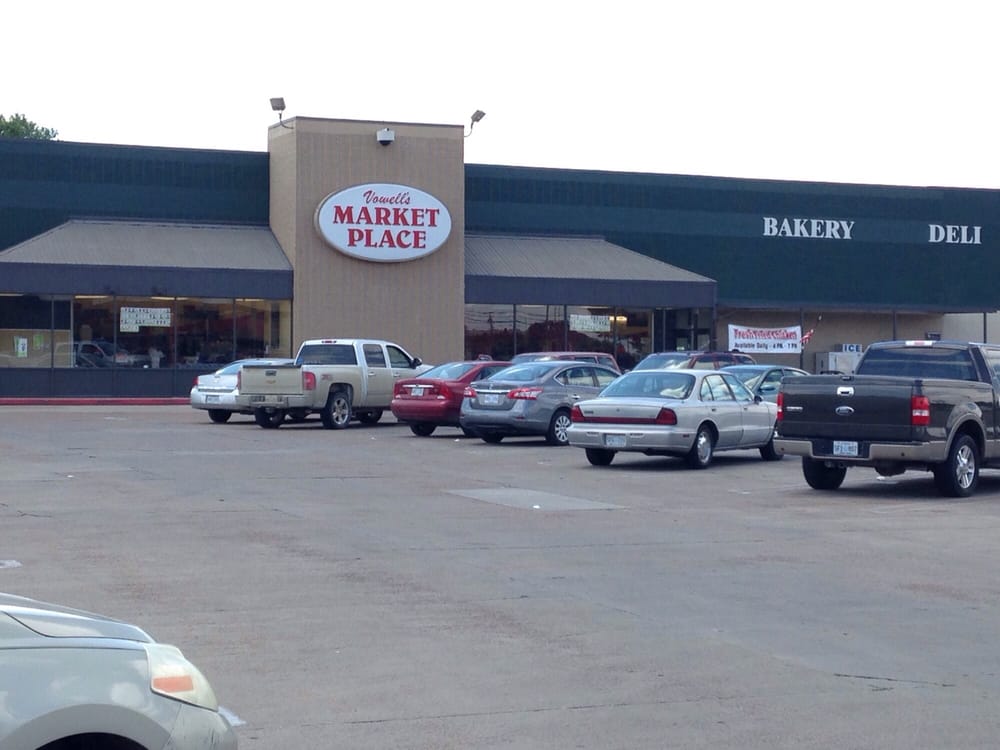 Vowell’s Marketplace Grocery 207J N Davis Ave, Cleveland, MS