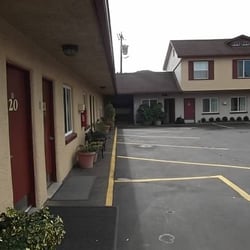Fir Grove Motel 22 Reviews Hotels 2178 Winchester Ave Photo Of Fir Grove Motel Reedsport Or United States Parking Lot