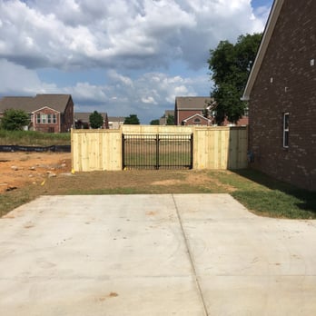A1 Fence And Deck 11 Photos Fences Gates 1033 Edgewater Cir Photo Of A1 Fence And Deck Gallatin Tn United States 6