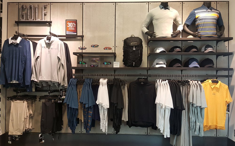 oakley arrowhead mall