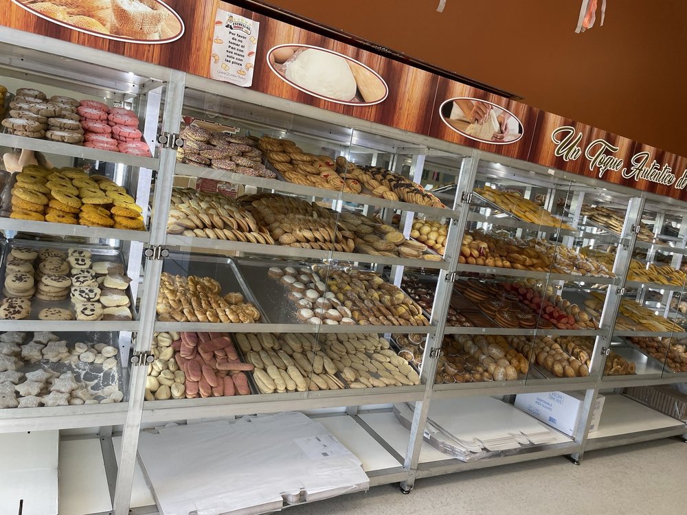 Estrellas Bakery