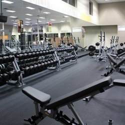 golds gym largo closed 17 photos 12 reviews gyms gold s gym customer service