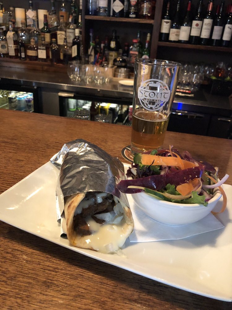 Stout Irish Pub