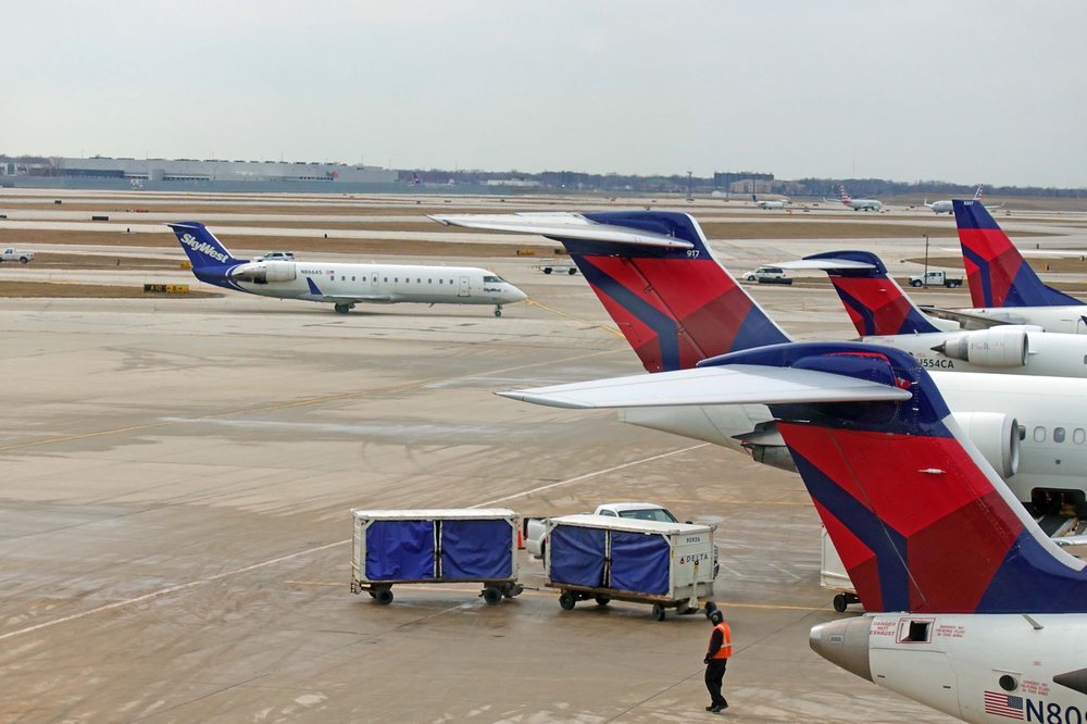 Delta Air Lines 65 Photos & 115 Reviews Airlines 10000 W O'Hare