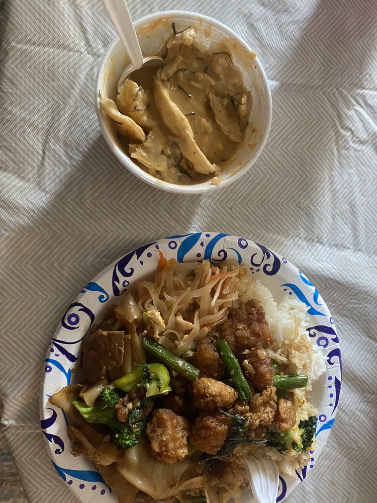 Dee Des Moines Thai Cuisine