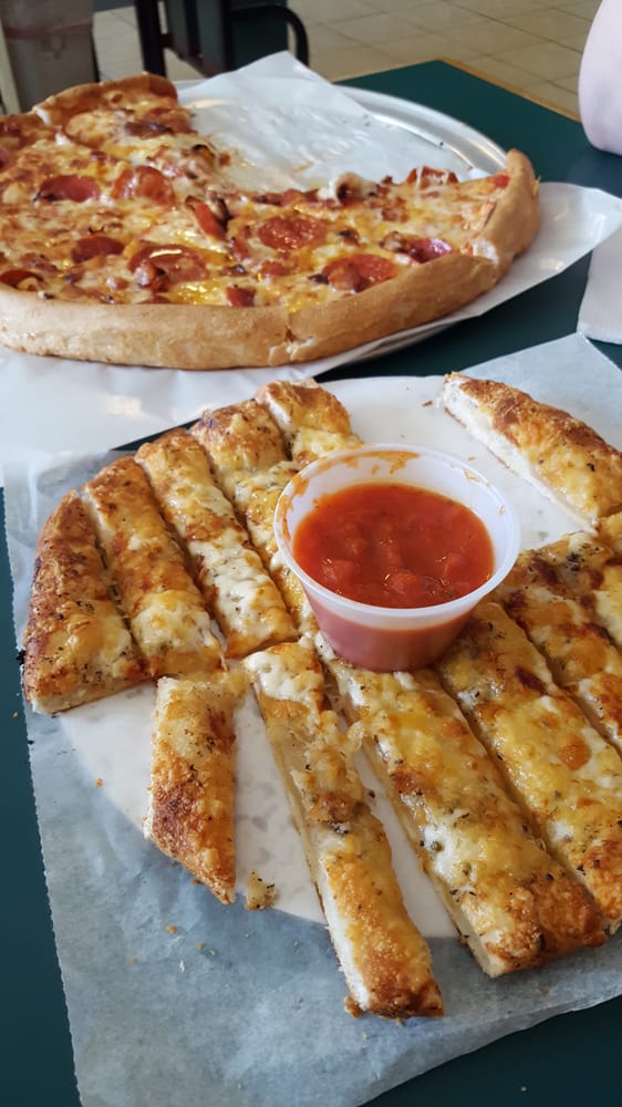 Gilford House of Pizza 37 Reviews Pizza 9 Old Lake Shore Rd