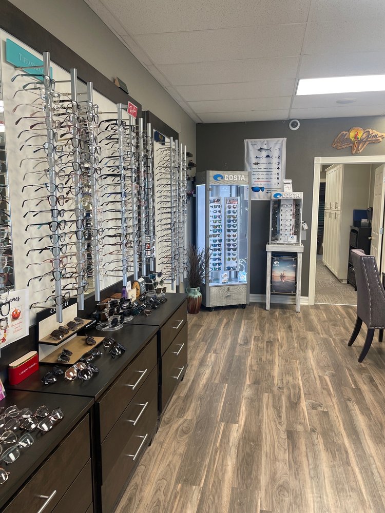 image of business Thomas Dental & Eye Care