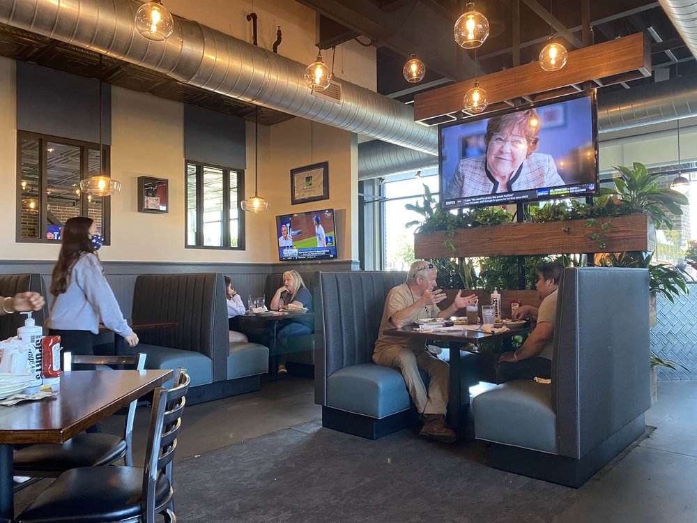 Sports Page Food & Spirits