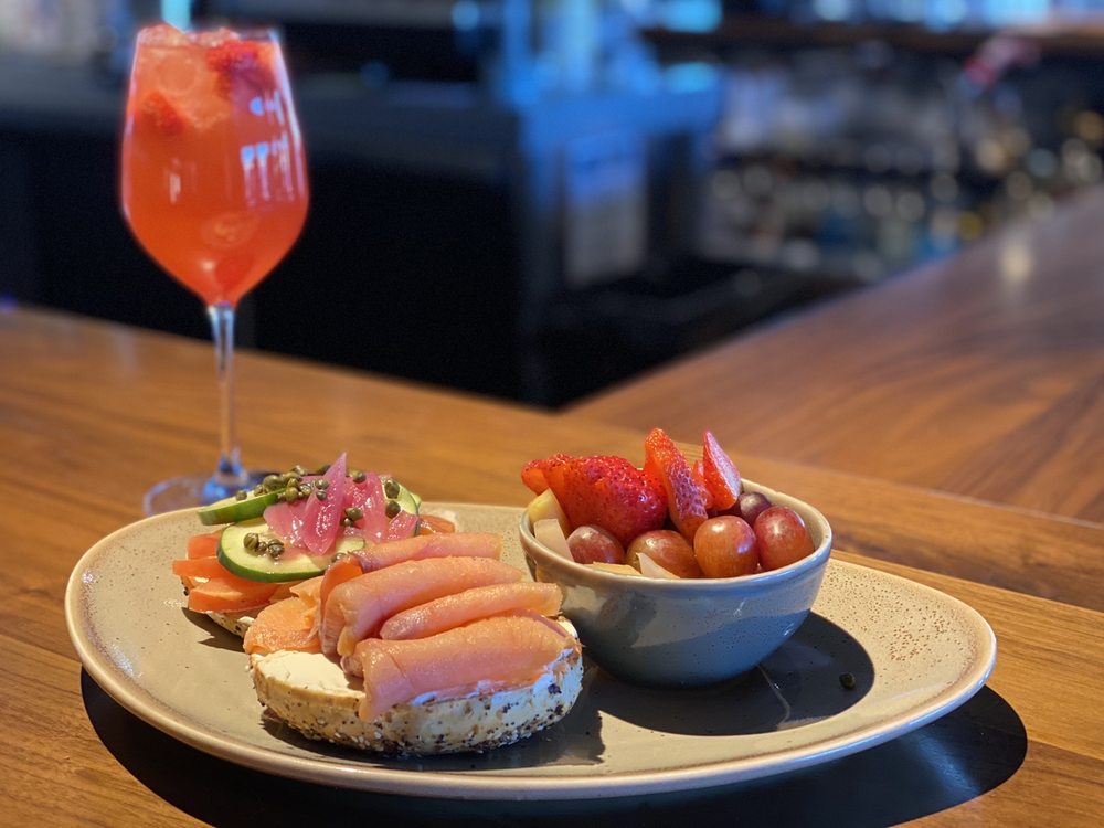 Badlands Bar & Grill