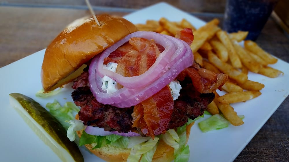 Arlington Rooftop Bar and Grill