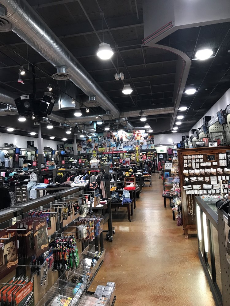 Tilly’s Shoe Stores 6933 Tyrone Sq, Tyrone, Saint Petersburg, FL