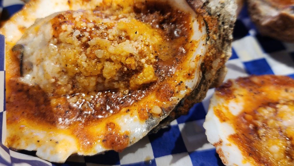 Mariscos El Pescador Sports Bar