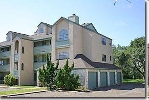 Goose Island Condominiums