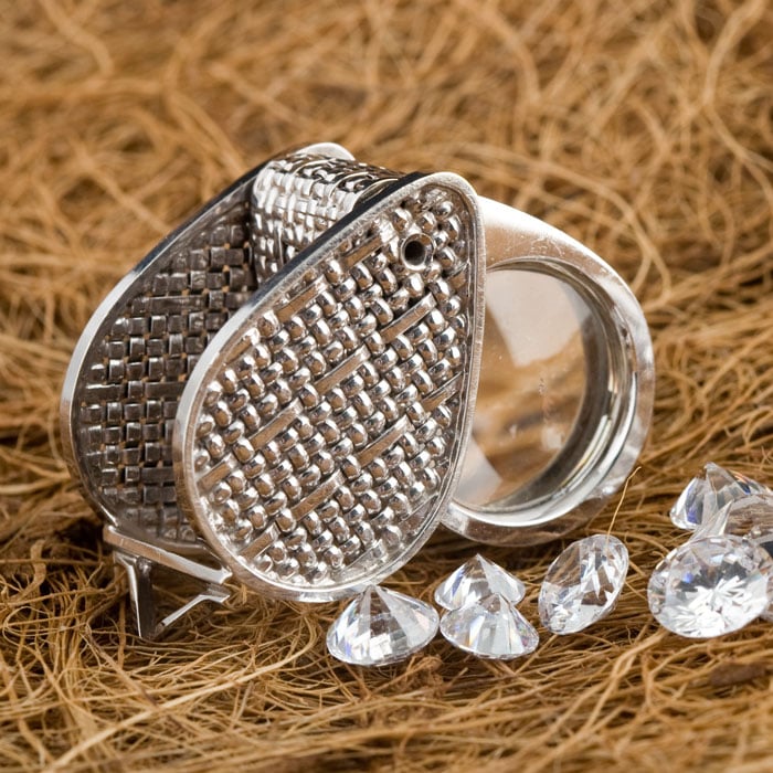 The Jewelry Exchange is one the Nations Largest Direct