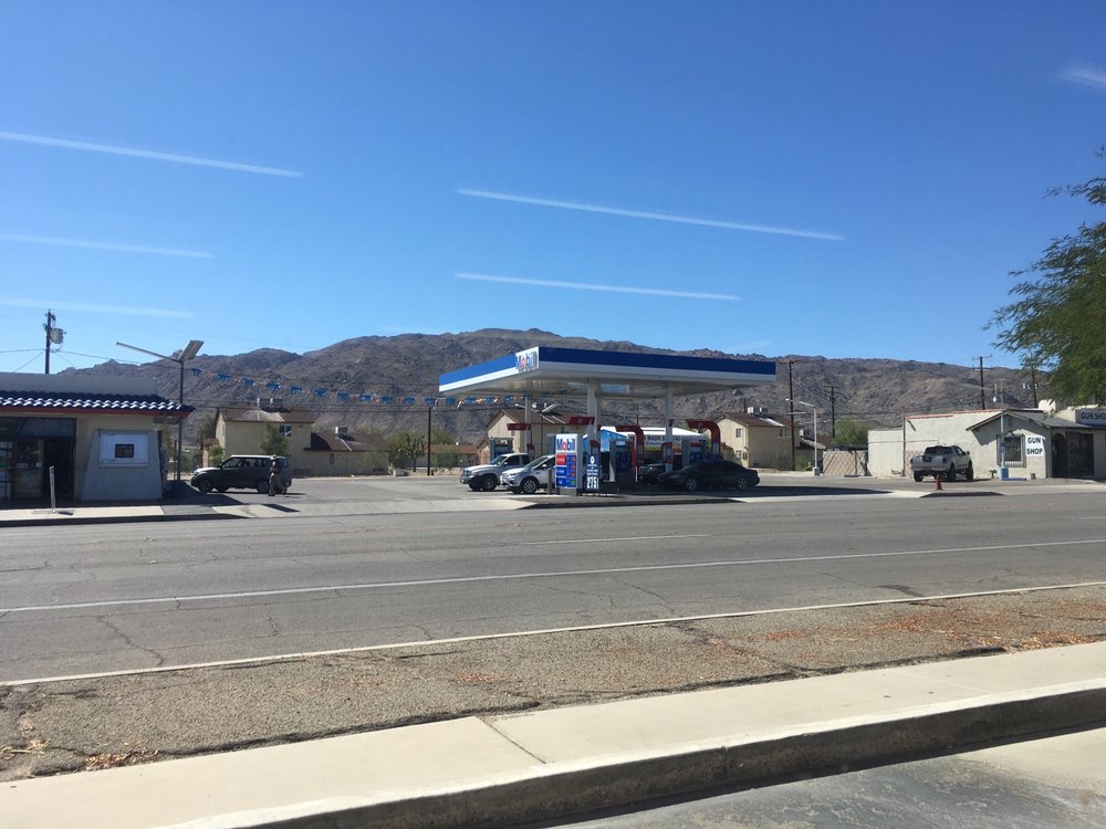 29 Palms Liquor & Mobil Gas 37 Photos Gas Stations 73777