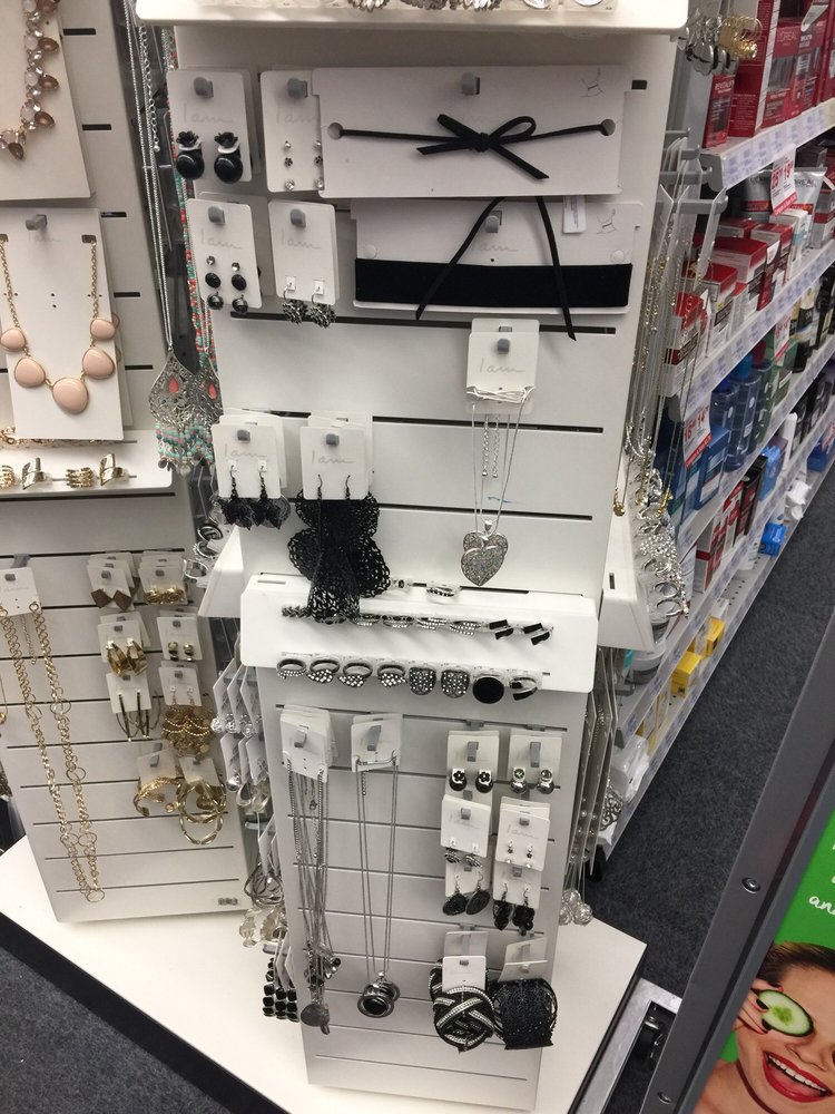 cvs pharmacy 14 photos 38 reviews drugstores 5256 burnet rd