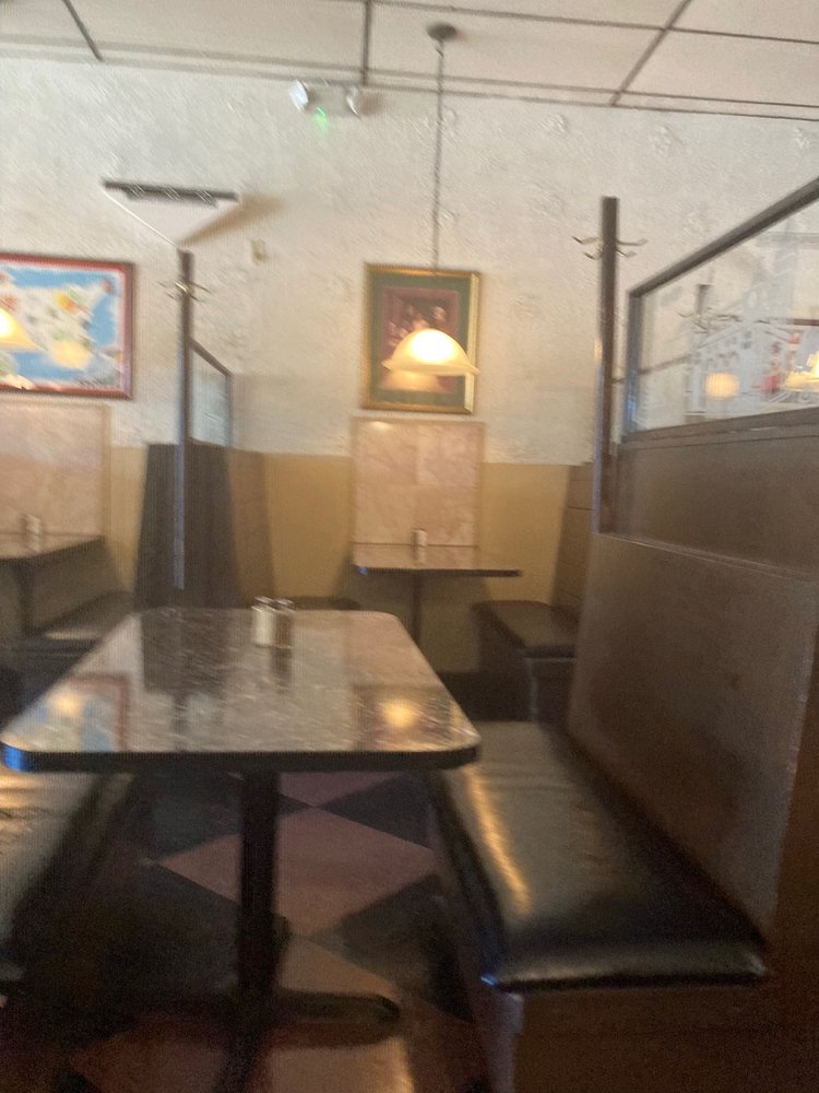 Pinos Italian Restaurant