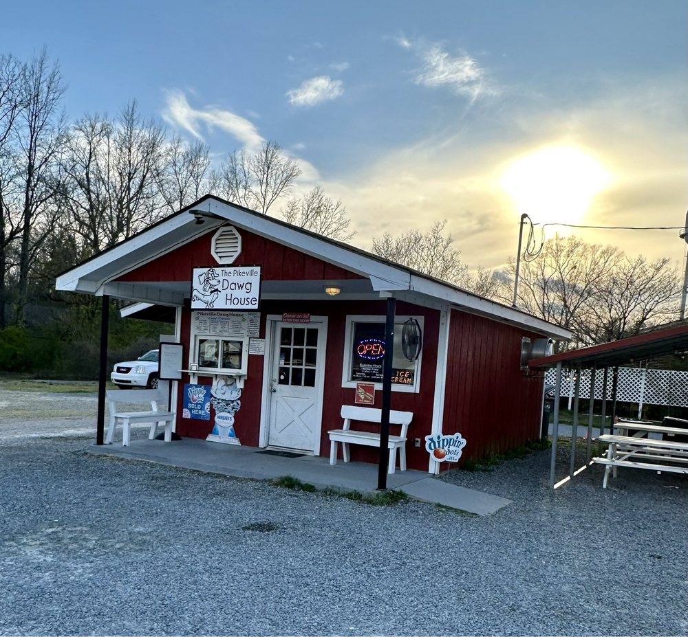 Pikeville Dawg House
