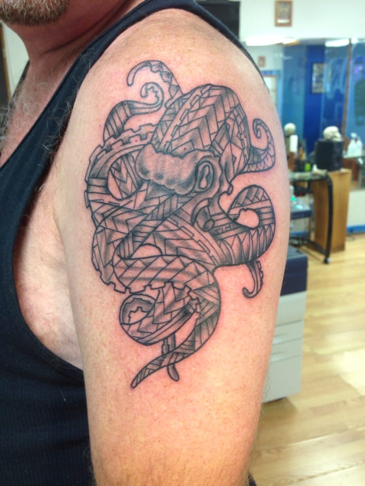 photos for blue hawaii tattoo maui yelp photos for blue hawaii tattoo maui yelp