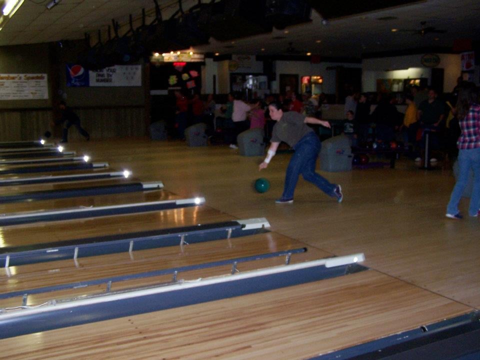 Apple Valley Lanes Bowling 1217 N 14th Ave, Sturgeon Bay, WI