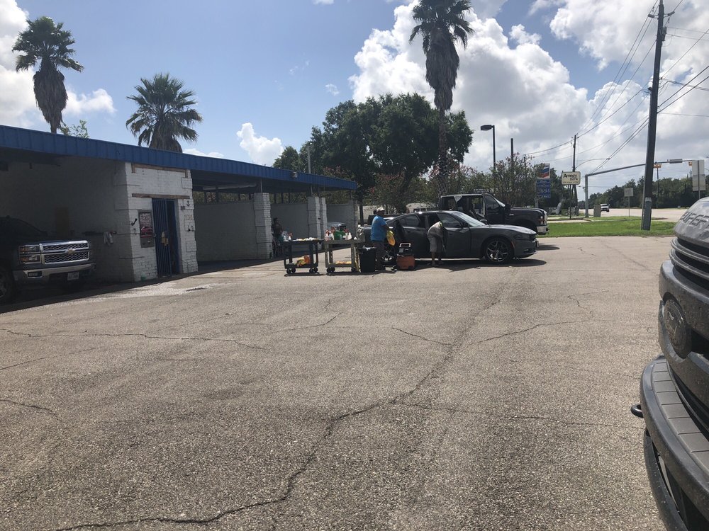 Palma's Hand Car Wash