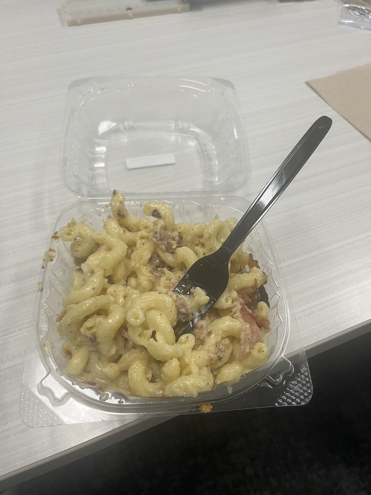 Macarollin'