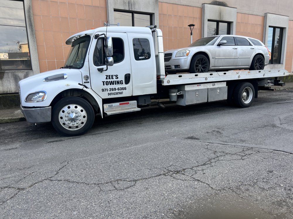 Zee’s Towing