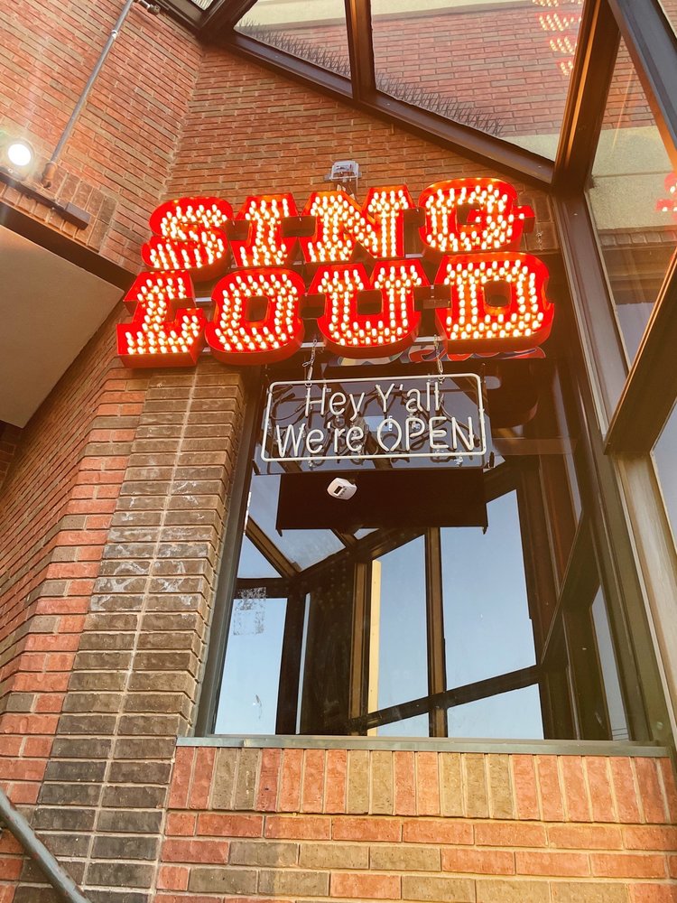 Pete's Dueling Piano Bar