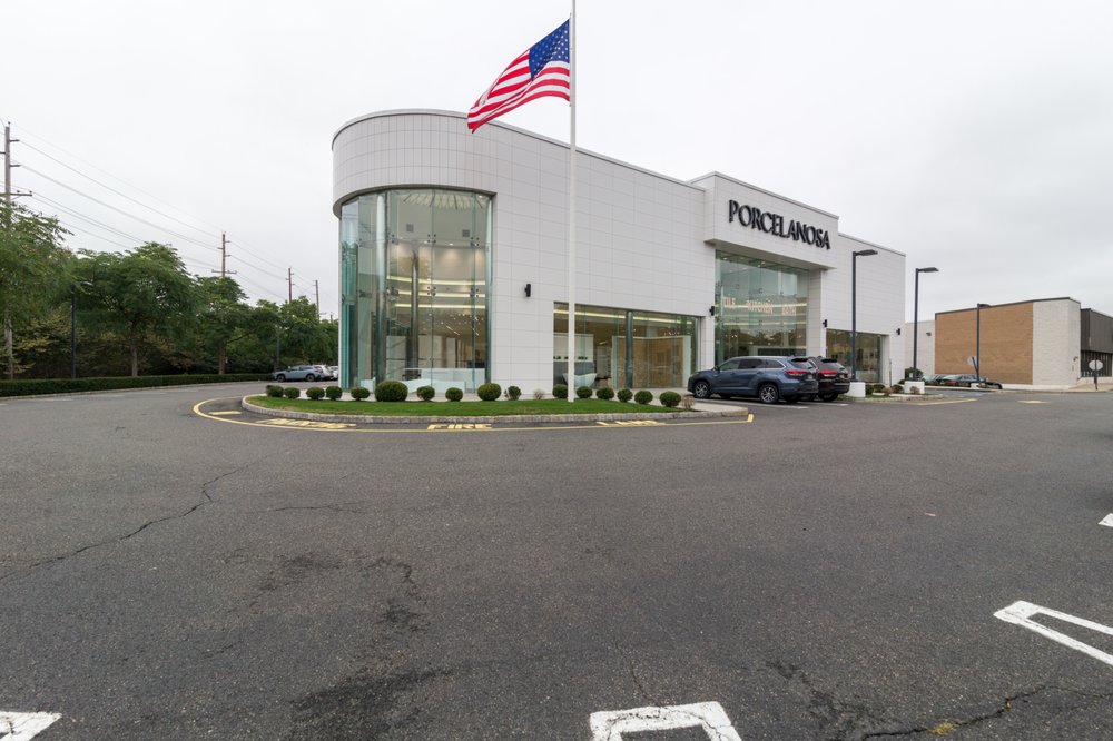 image of business Porcelanosa