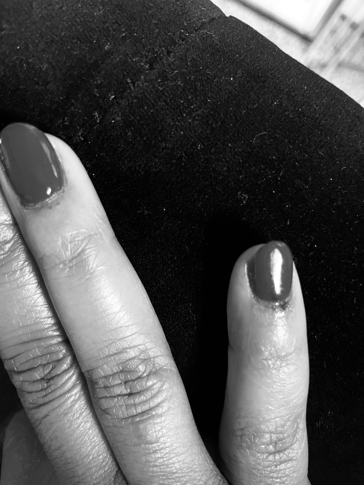 Bt Nails